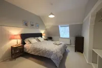 Ramsgate - Coastal Cottage Escape - Pet Friendly with Parking