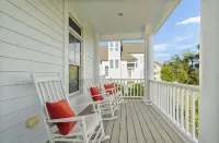 Beautiful 5 bedrooms, 5.5 baths on sound and walking distance to beach and shops - 3-Star