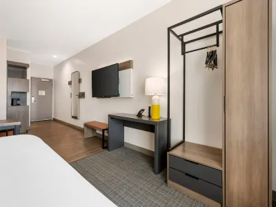 Comfort Suites Richmond East โรงแรมใน
