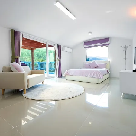 Yangyang Midterranean Pool Villa (Independent Pool Villa / Individual Pool)