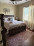 Golf Course Oasis, Pool, Spa, Games, Walk to Festivals, Pet Friendly.