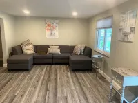 Remodeled 2Br/1.5B, Huge Yard, Off Street pk, Futon