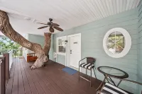 SeaGlass Inn Bed and Breakfast