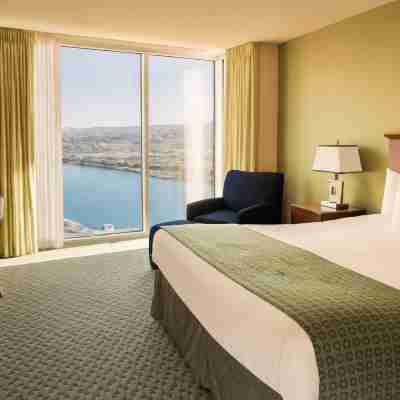 Aquarius Casino Resort Rooms