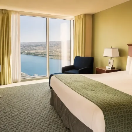 Aquarius Casino Resort