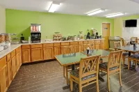 Microtel Inn & Suites by Wyndham Statesville - breakfast