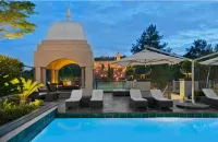 CT Hotel - Homestays