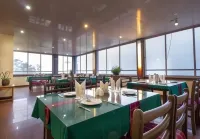 Hotel Royal Residency - 2つ星