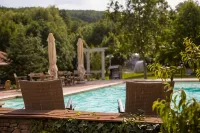 Nomad Hotel & Glamping - Pools