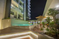 Nalada Hotel - Pools