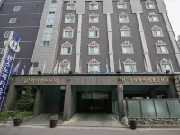 Casa Lucido Hotel - موقف سيارات