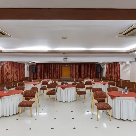 Hotel Woodland