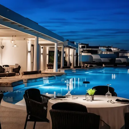 Cresanto Luxury Suites