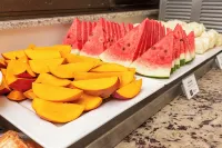Rede Andrade LG Inn - breakfast