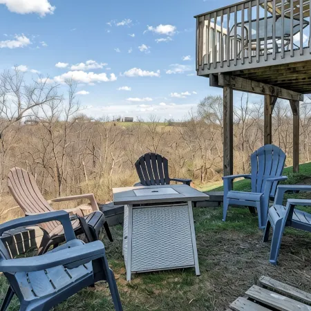 Rainbow Ranch: Family Friendly 4 Bedroom in Lovely Williamstown, 5 min to ARK!