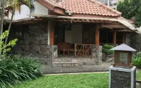Pantai Indah Hotel Barat - pantai