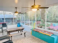 Main River house: Includes Kayaks, Canoe, Game Rm, Weeki Spring behind home, - Gym