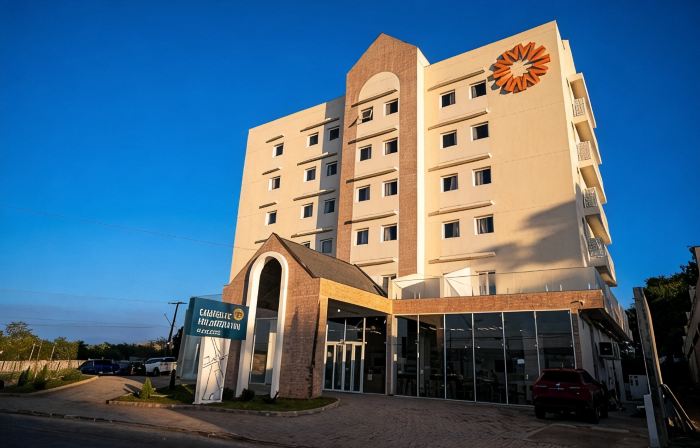 CAMPOS DE HOLAMBRA INN