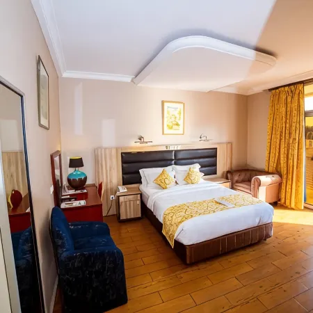 Hôtel la Falaise Bonanjo