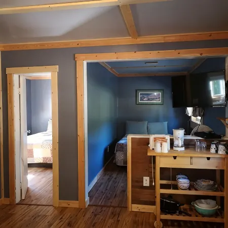 Overlook Inn & Cabins