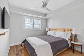 Renovated Suite in Berwyn/Riverside