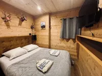Sublime Views-Upper Chalet-180m2 Aux Angles -16Pers on 3300m2-Near the Center - balcony