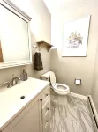 Cozy 3-Bedroom 1 Mile to Downtown & Michigan Stadium w/ Free Parking - พร้อมระเบียง