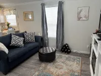 Cozy Home with Open Floor Plan Near Kennebunk and Maine Coast. - Wifi