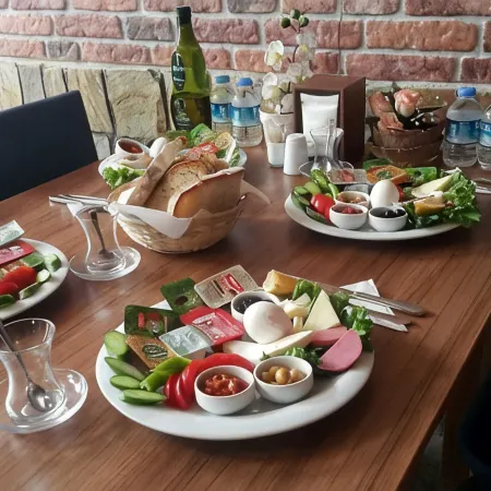 ÖZ Butik Otel Antik Kent Myrleia