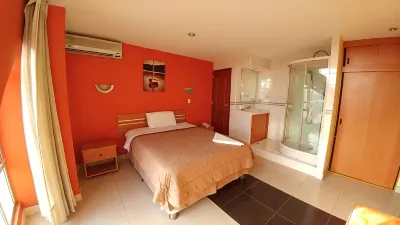 Libertad Hotel Отели в г. 