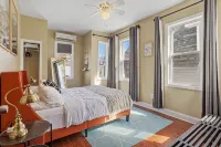 Epic 7BR/7BA House 1/2 block from Tropicana - 3-Star