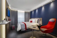 Holiday Inn Express ST. ALBANS - M25, JCT.22 by IHG - parking
