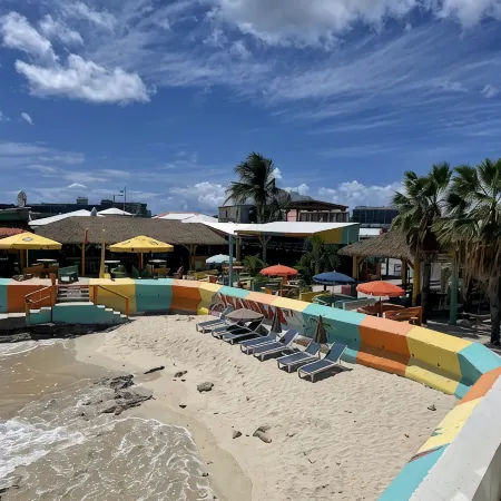 The Maho Hideaway on Sunset "Airplane" Beach