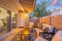 ~Villa Fiore~ 2 King Beds & Swimming Pool!