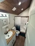 Cozy 101 Cabin 1 bdrm on Smith Lake Located beside Smith Lake Park Boat Ramp