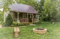 Pleasant Grove Farm LLC - Хоумстей