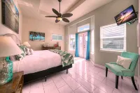 Ocean Views from Two Decks + Beach Boardwalk Across the Street + Heated Pool - 4つ星