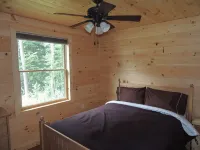 Log Cabin Retreat, Cayuga Wine Trail, Dogs Welcome, Open Year-round - 샬레 호텔