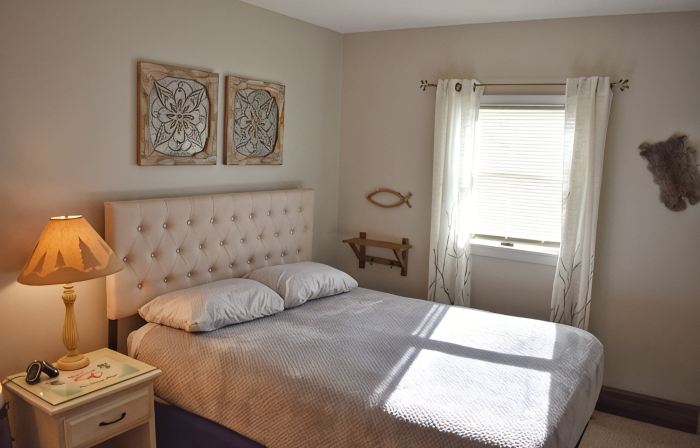 Cozy Condo with Views of Mt Kineo