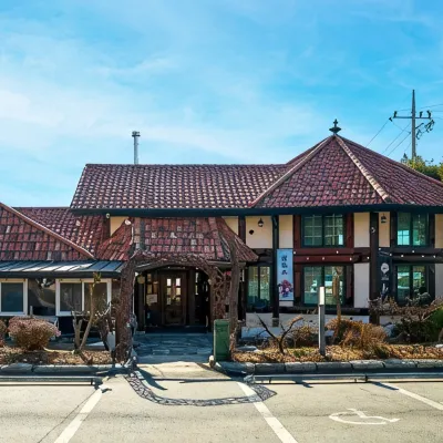 Ganghwa Seokmodo Sunset House ボムンサテンプル周辺のホテル