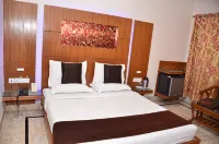 Hotel Basera Brij Bhoomi Vrindavan - Badekar