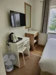 Homefield Lodge - parking