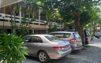 Hotel Wisma Djaja Syariah - Bãi đậu xe