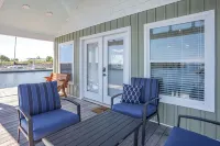 The View! Hidden Gem! Pristine! Quiet Retreat! Charming! Go fish! Dock a boat! - Båt