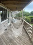 Three-bedroom house with views, decks, golf cart and home gym! - Wifi