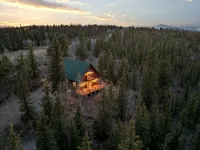 Horseshoe Hideaway with Sunset Views - Boutique
