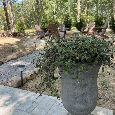 Eagle’s Nest Tiny House: Cozy Escape w/ Porch, Patio + Fire Pit