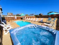 Heated Pool, Hot Tub, Ocean View, Backyard Game Area in Kill Devil Hills - Boutique