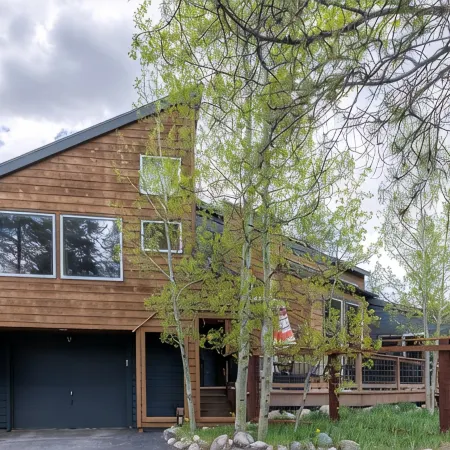 Keystone Ski Resort w/ Free Shuttle, Pet Friendly, Private Hot Tub, Pool Access!