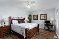 "Personal Resort": Private Pool, Hot Tub, Ocean Views, Elevator, Walk to Town - Uima-altaat